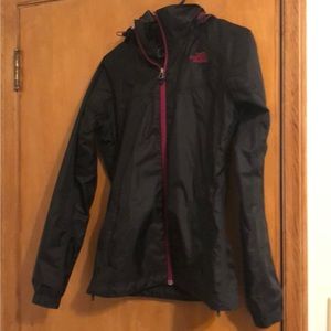 Women’s North Face Hyvent Rain Jacket Size M